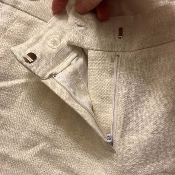 Alice collection Women's White linen blend Scalloped Hem Shorts size 4 - Picture 5 of 8